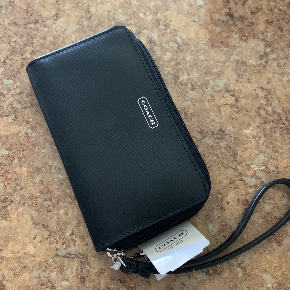 COACH zippered wallet